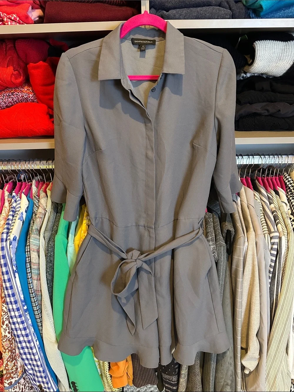 Banana Republic gray 3/4 sleeve 4 pocket belted romper size 6